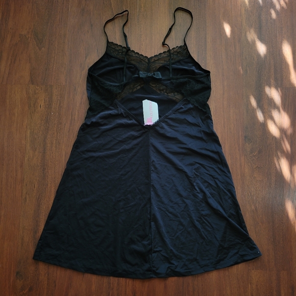 SOLD NWT 6ixty8ight black slip dress - Picture 3 of 5